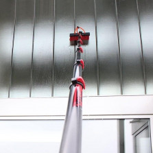 Aquascopic Teleskopstange mit interner Wasserspender und Bürste mit 5 Flächen – Fensterputzer längenverstellbar – Bis zu 8m –